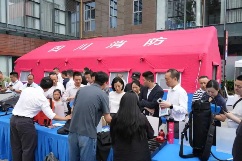 图片 15 图片 15